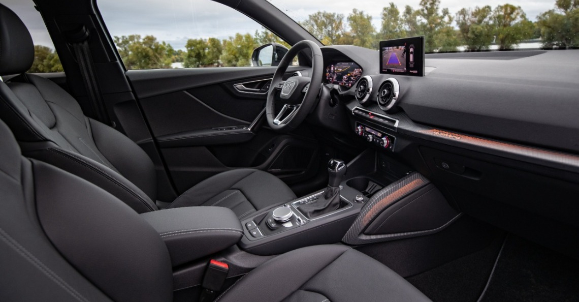 interni Audi q2