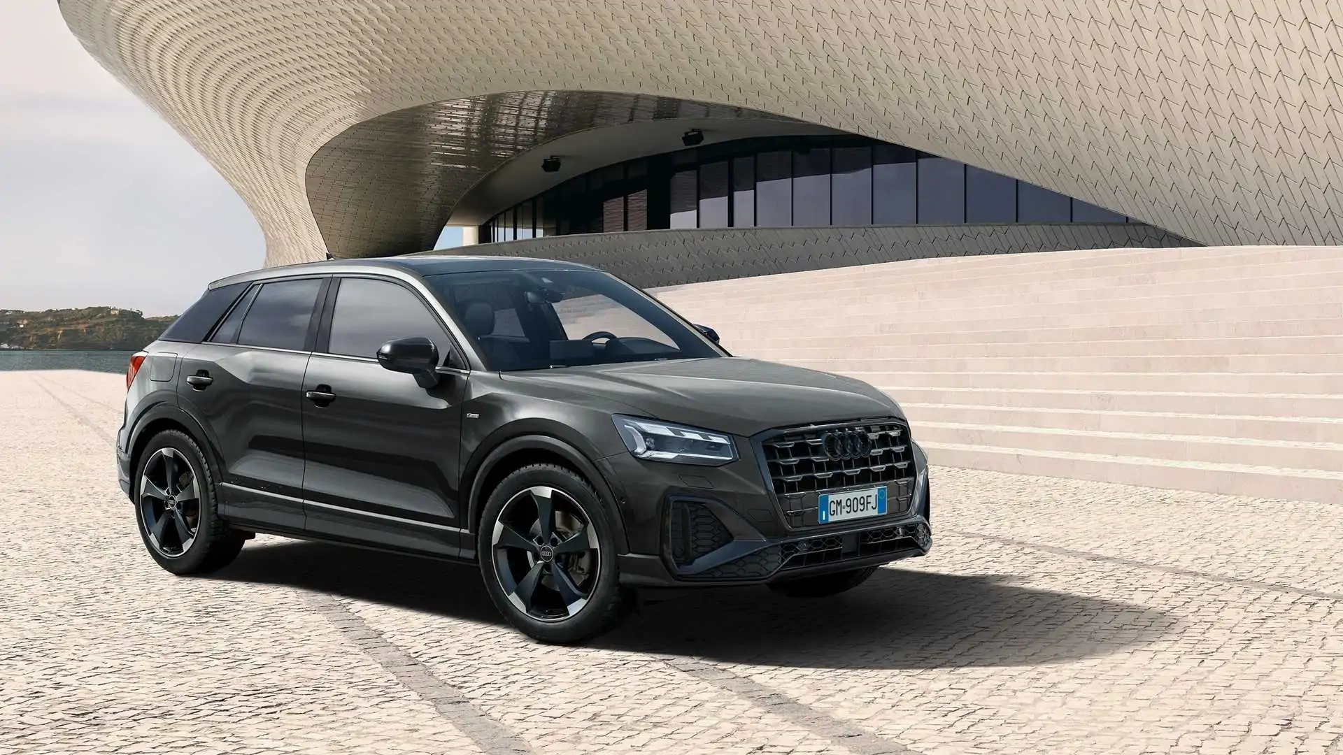 Audi Q2 30 TFSI S tronic Business Advanced